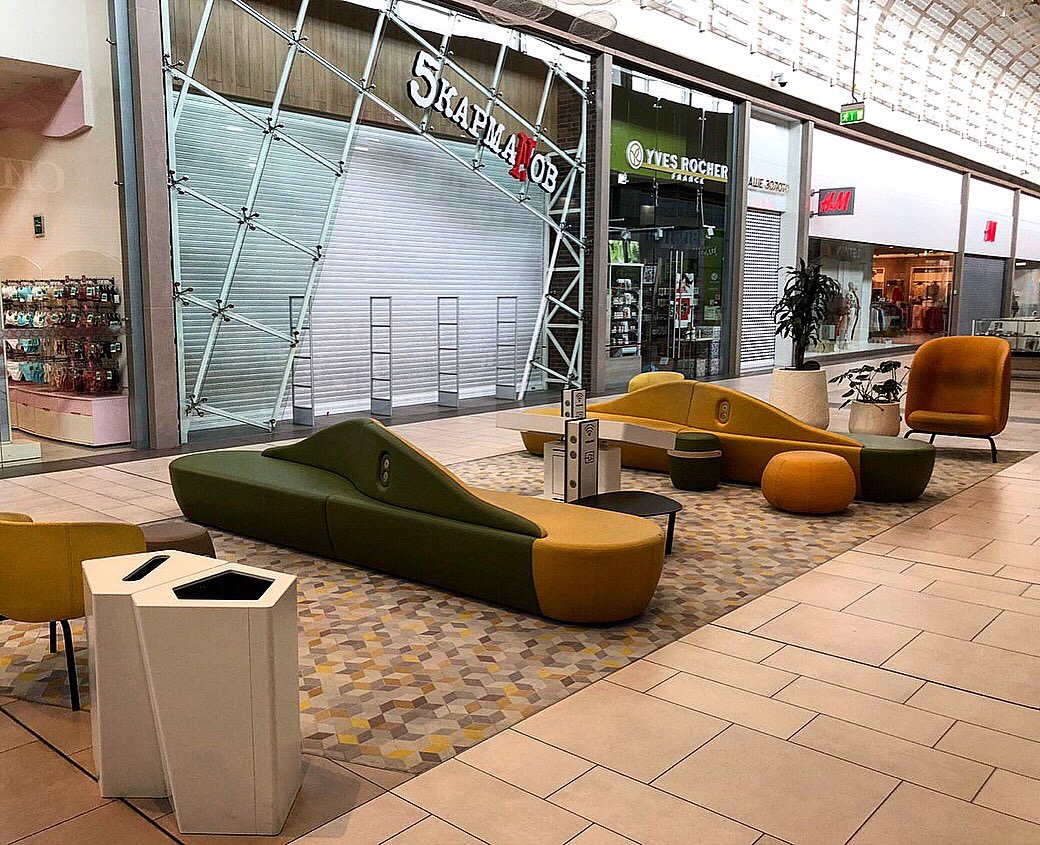 Перетяжка диванов ТЦ Mега зона Wi-Fi