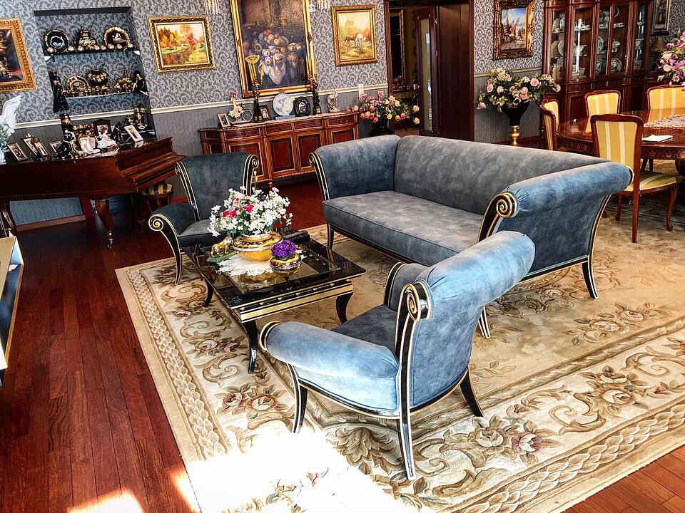 Перетяжка мебели Roberto Ventura